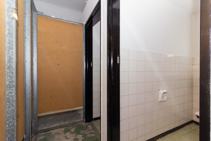 To Let commercial Property for Rent in Korsten Eastern Cape